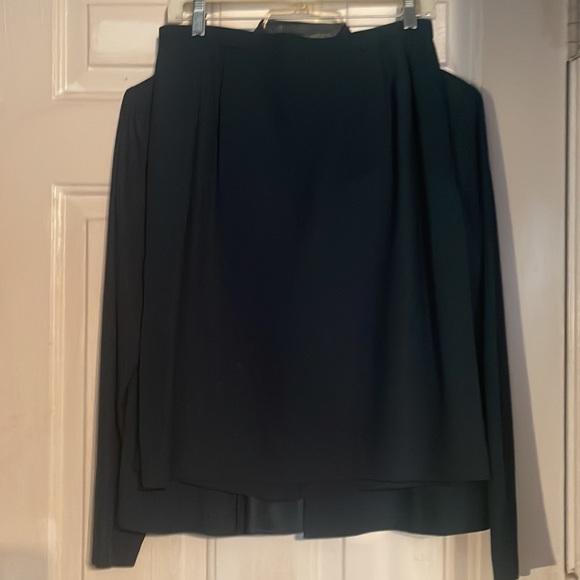 Dressy 2-pc Outfit - Picture 7 of 8